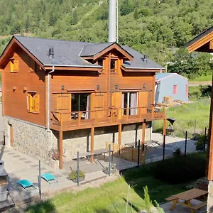chalet-6a-dans-les-pyrenees-proche-dandorre.midi-pyreneeshotels.com/